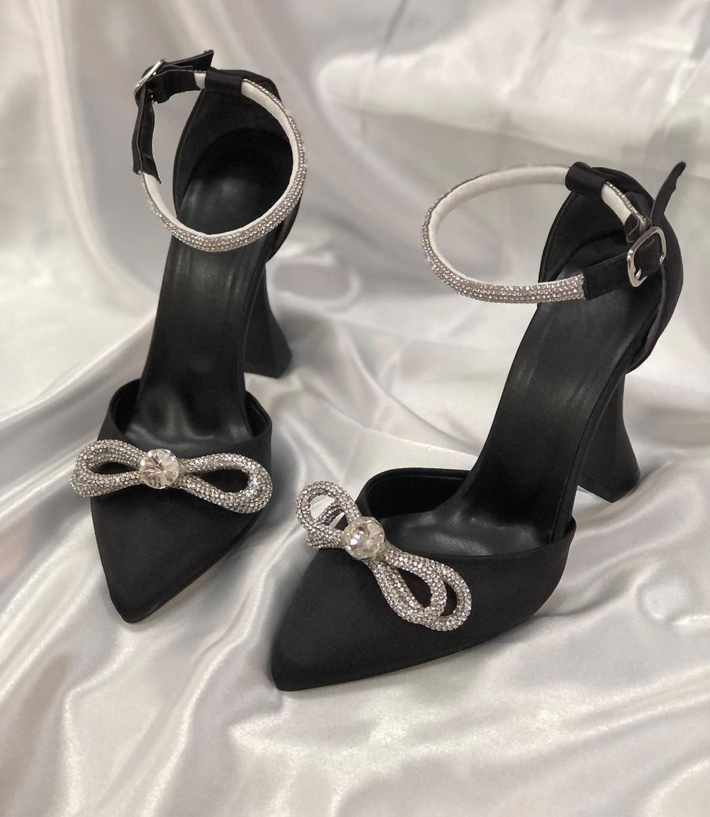 Elegent Daimond Bow Heels with Belt