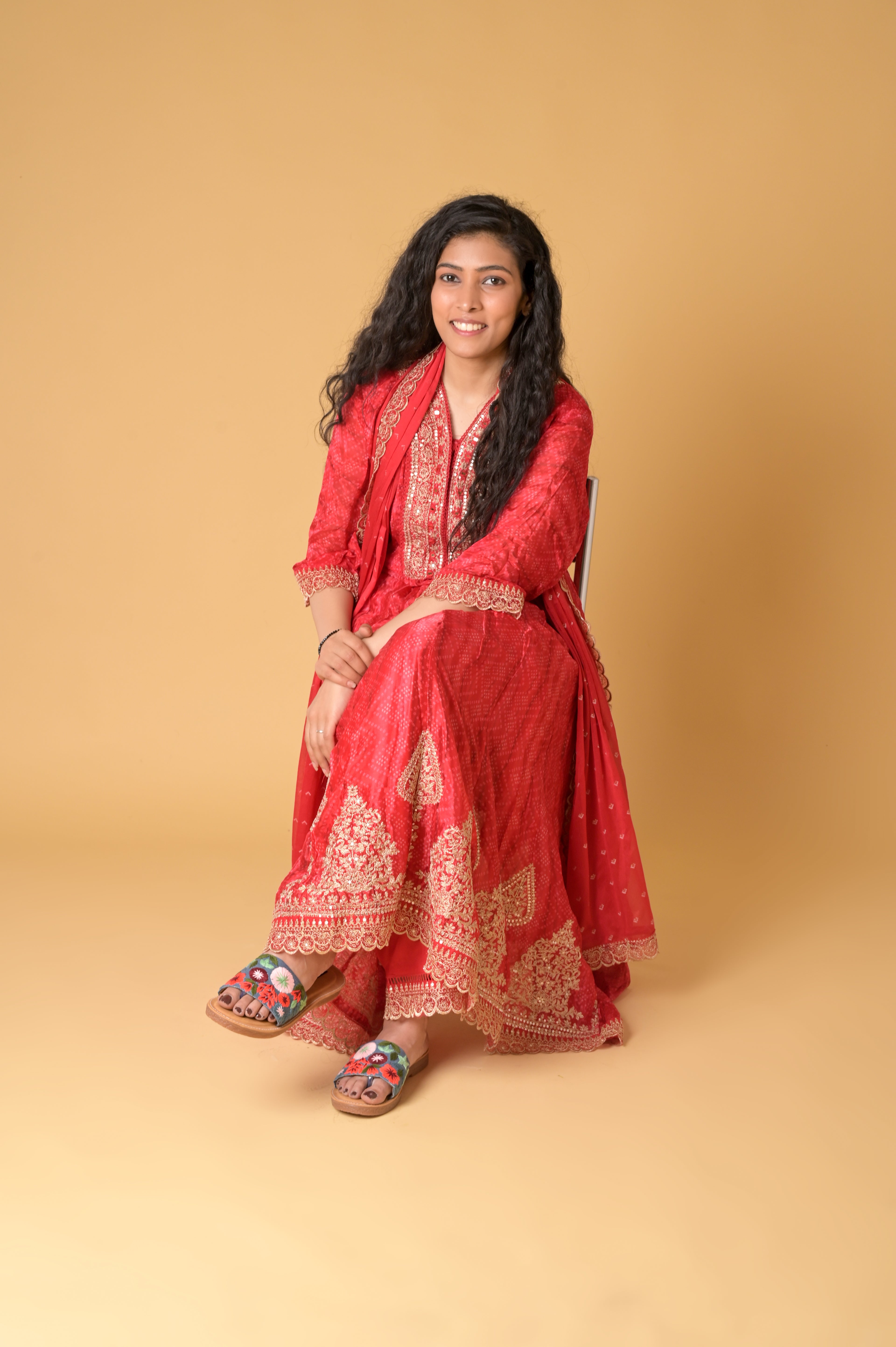 Handstiched Floral Slider with Anti-Slip TPR Soul