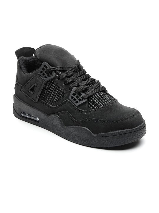 Retro Sneakers in Alll Black