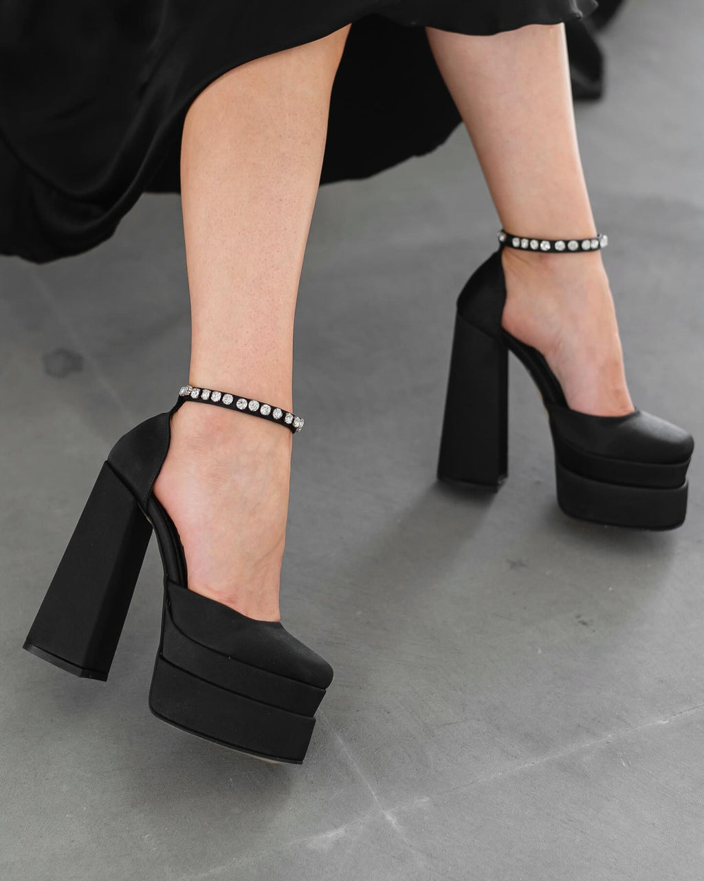 Korean High Heels With Daimond Belt